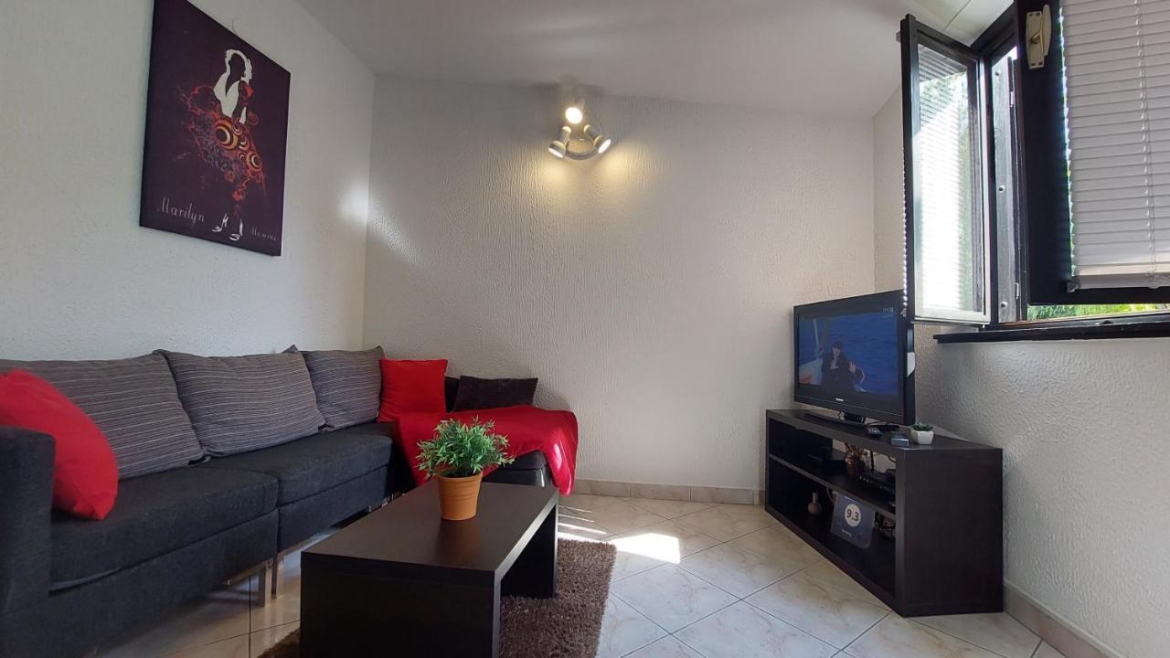 Apartment Cervar Poreč Dış mekan fotoğraf